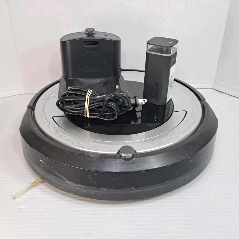 iRobot Roomba 690 Robot Vacuum Cleaner w/ Charging Dock Boundary Tested Working